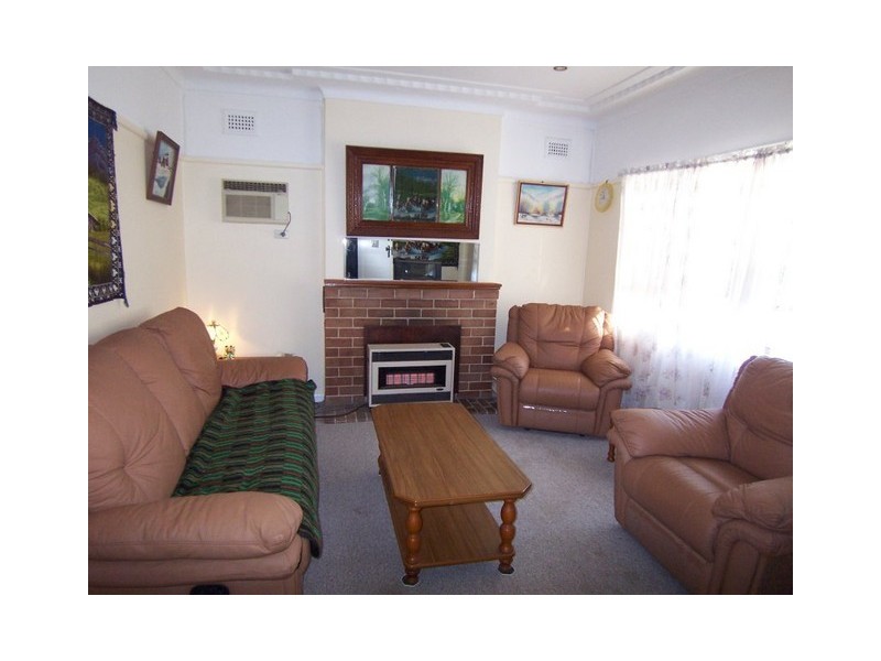 16 Griffiths Street, Ermington NSW 2115