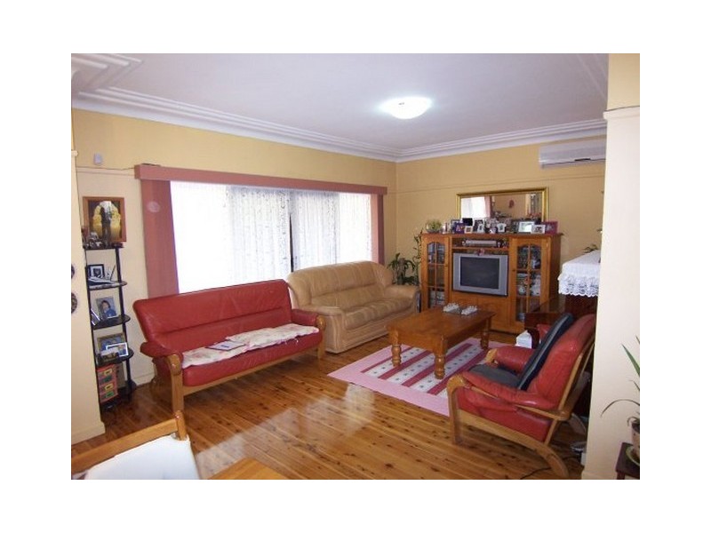 1 Raimonde Road, Eastwood NSW 2122