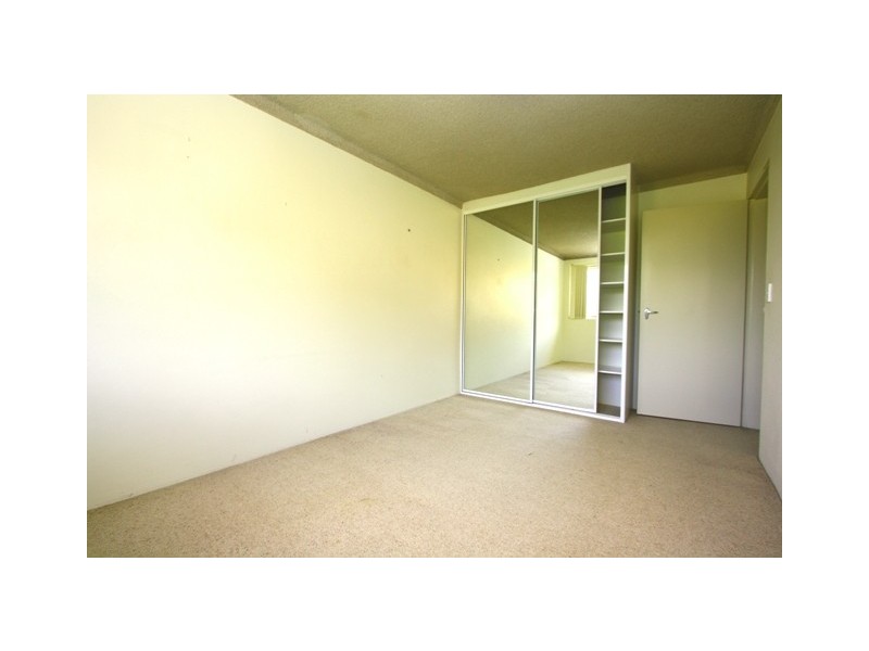 12/38 – 40 Meadow Cres, Meadowbank NSW 2114