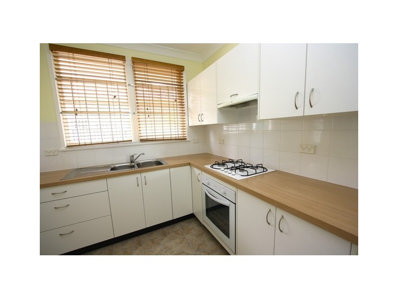 2/51-53 Pennant Ave, Denistone NSW 2114