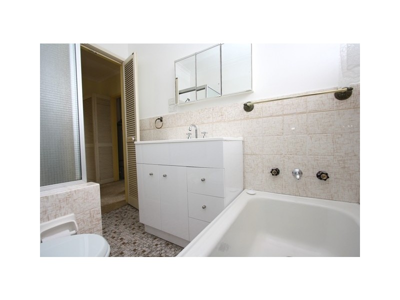 2/51-53 Pennant Ave, Denistone NSW 2114