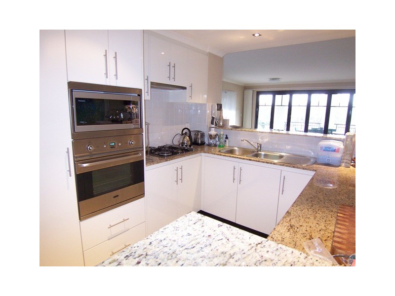 2/143 Bowden Street, Meadowbank NSW 2114