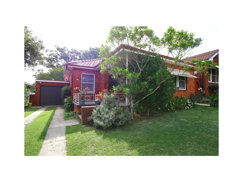 53  Glenayr Ave, Denistone NSW 2114