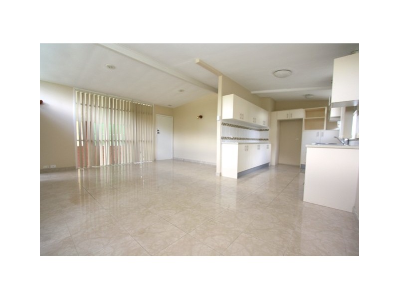 7 Brooker Ave, Oatlands NSW 2117