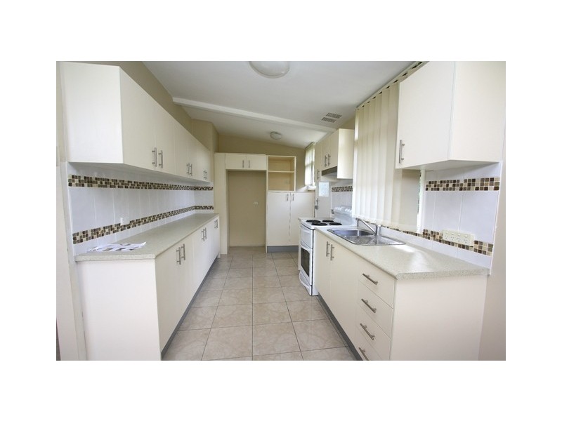 7 Brooker Ave, Oatlands NSW 2117