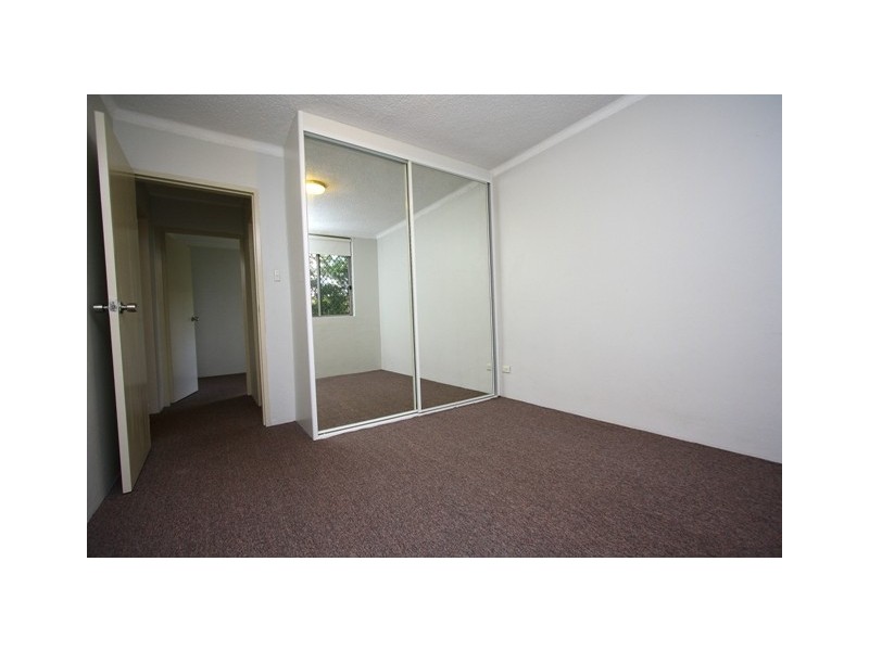 2/4 Sherbrooke Road, West Ryde NSW 2114