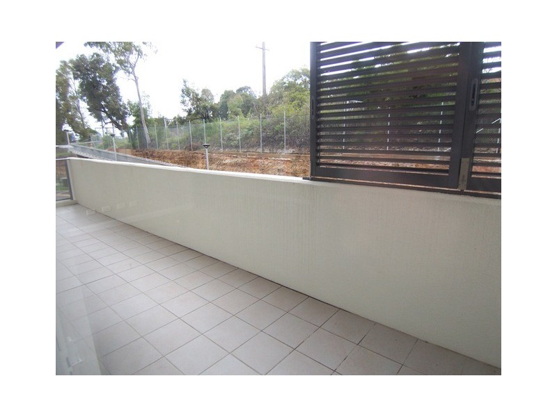 9/5  Bay Drive, Meadowbank NSW 2114