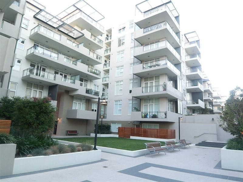 25/5 Bay Drive, Meadowbank NSW 2114