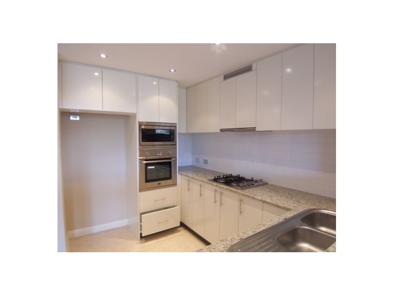 25/5 Bay Drive, Meadowbank NSW 2114