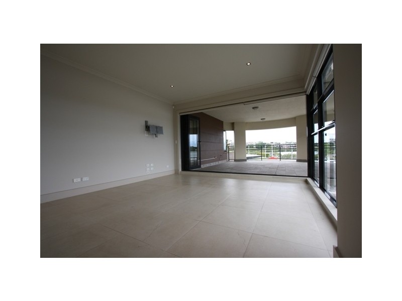 1/2 Bay Drive, Meadowbank NSW 2114