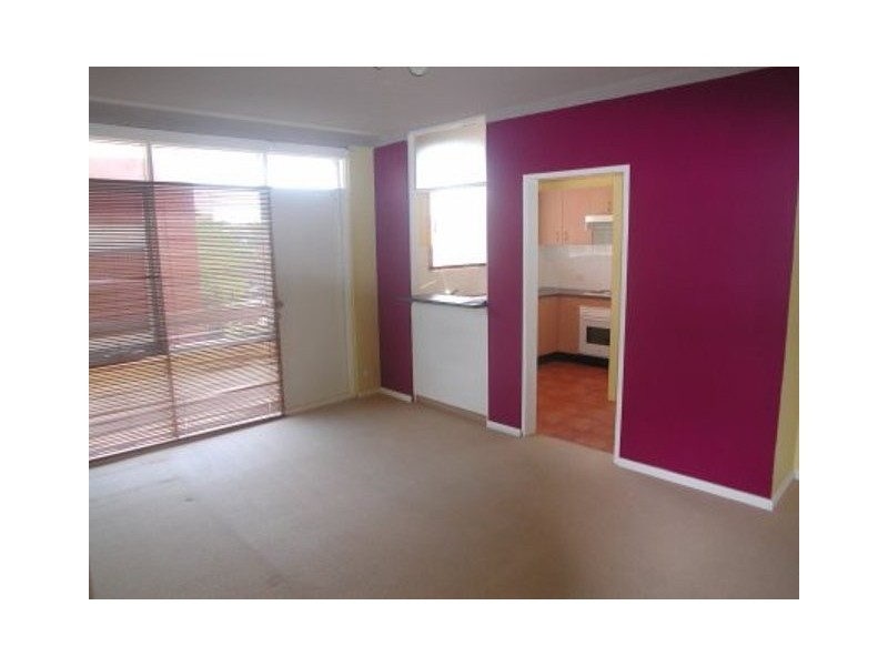 4/9 Bank Street, Meadowbank NSW 2114