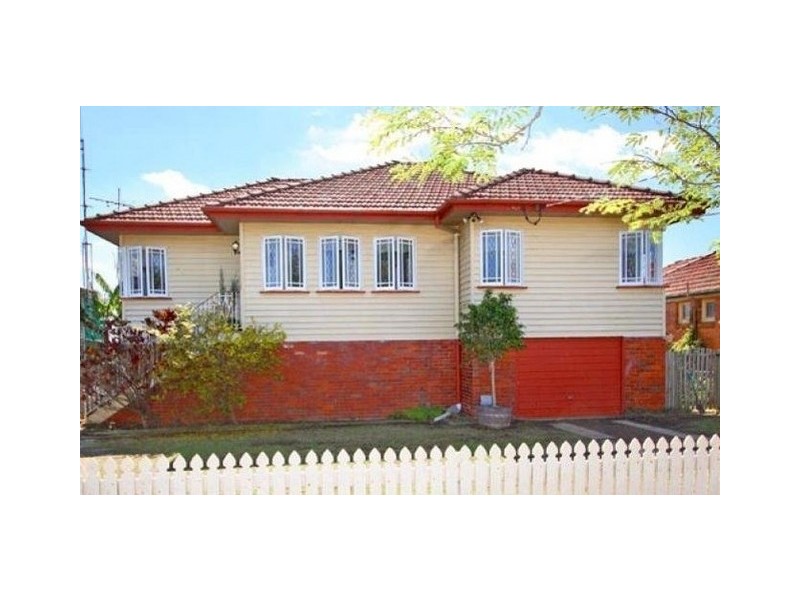 33 Highlands Street, Wavell Heights QLD 4012