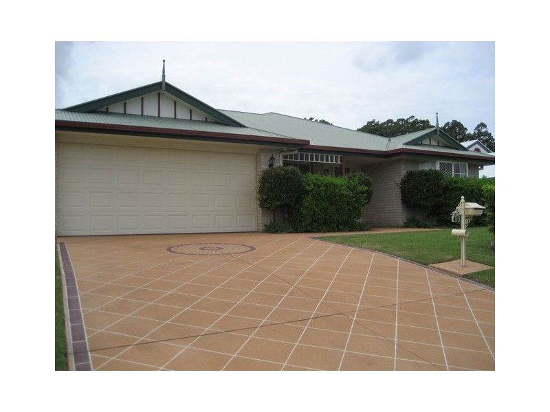 48 Brittany Drive, Oxenford QLD 4210