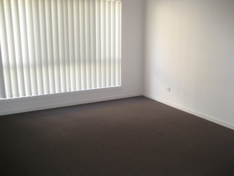 4 Dawe Street, Maudsland QLD 4210