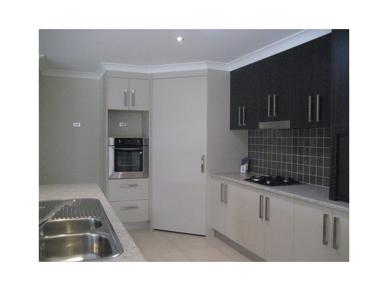 10 Peachester Close, Ormeau QLD 4208