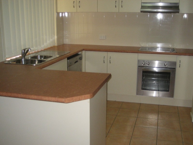 26 Lauradale Cres, Ormeau QLD 4208