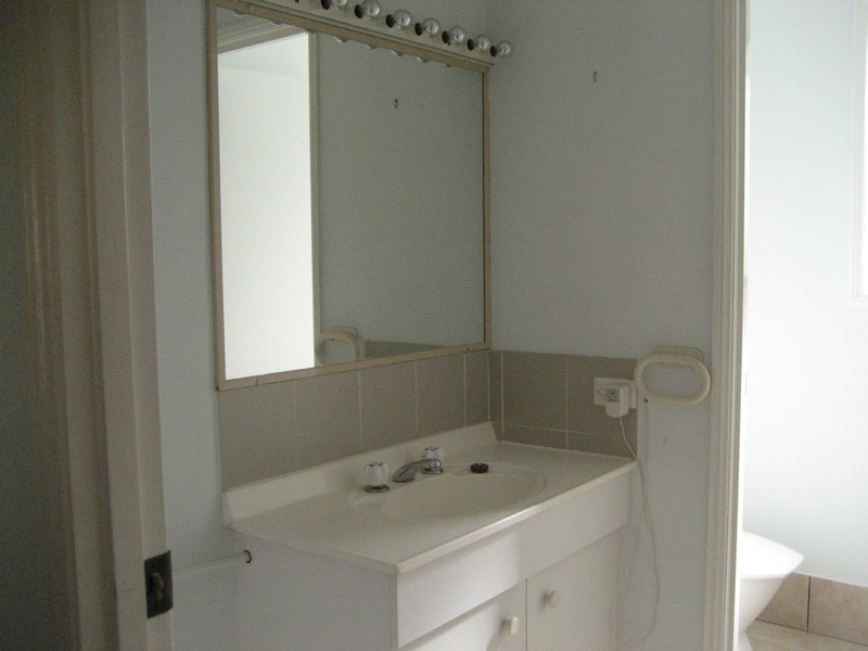 Highland Park QLD 4211