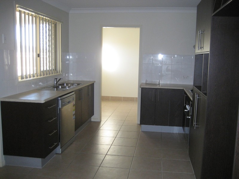 11 Moran Close, Eagleby QLD 4207