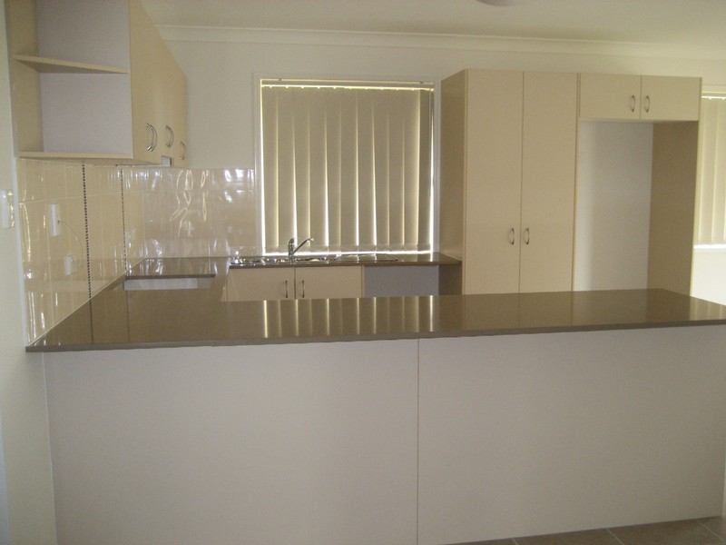 15 Zachary Street, Eagleby QLD 4207