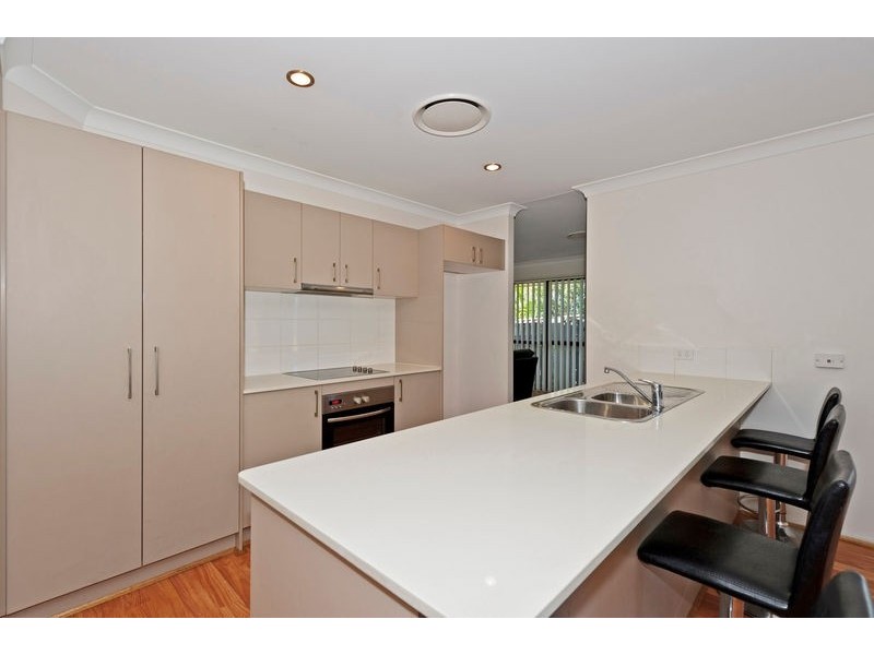 24 Whitely Cct, Maudsland QLD 4210