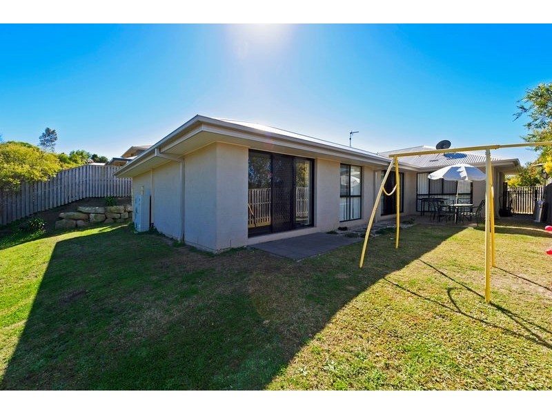 24 Whitely Cct, Maudsland QLD 4210