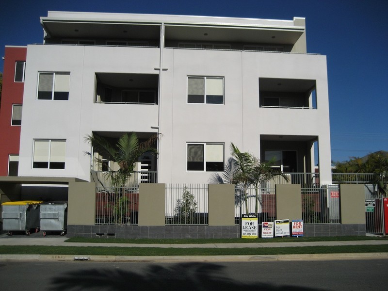 7/6-10 Rose Street, Southport QLD 4215