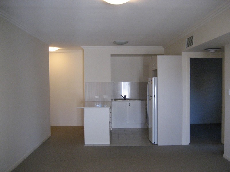 7/6-10 Rose Street, Southport QLD 4215