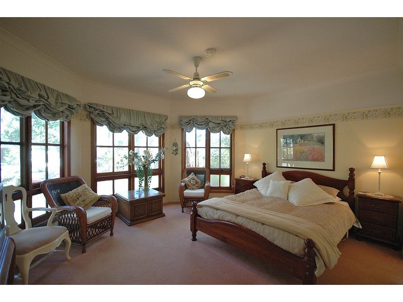 Eagle Heights QLD 4271