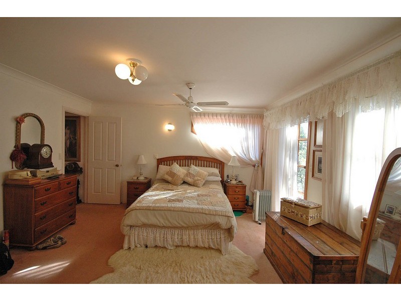 Eagle Heights QLD 4271