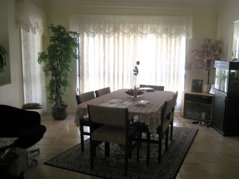 41  Tee Tree Blvd, Arundel QLD 4214