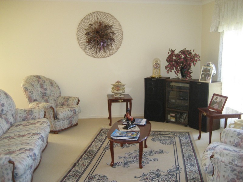 41  Tee Tree Blvd, Arundel QLD 4214