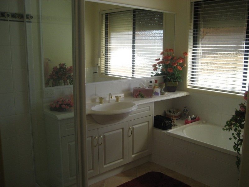 41  Tee Tree Blvd, Arundel QLD 4214