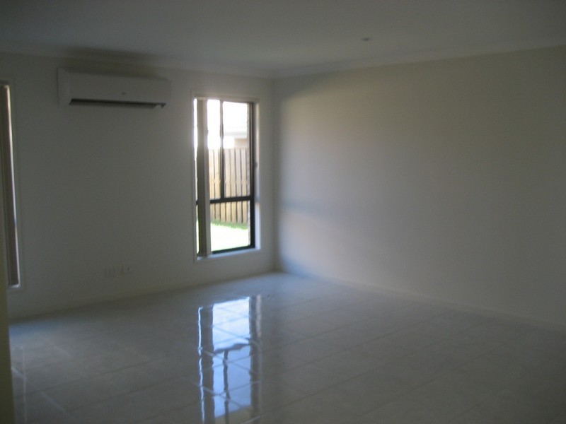 11 Cessna Street, Upper Coomera QLD 4209