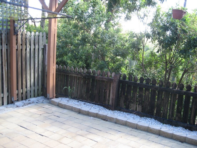 4/1 Kilpatrick Court, Highland Park QLD 4211