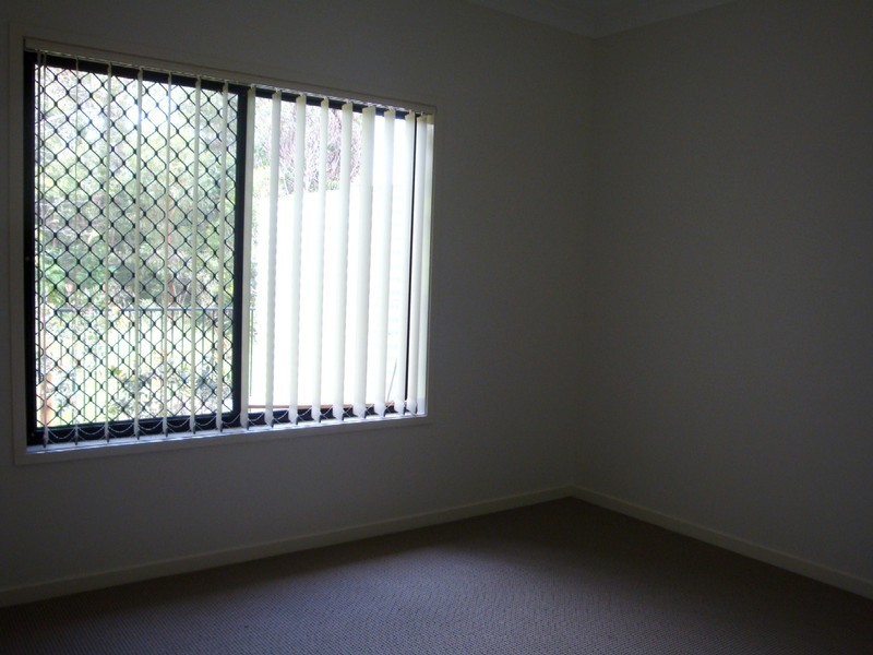 1/17 Laura Place, Varsity Lakes QLD 4227