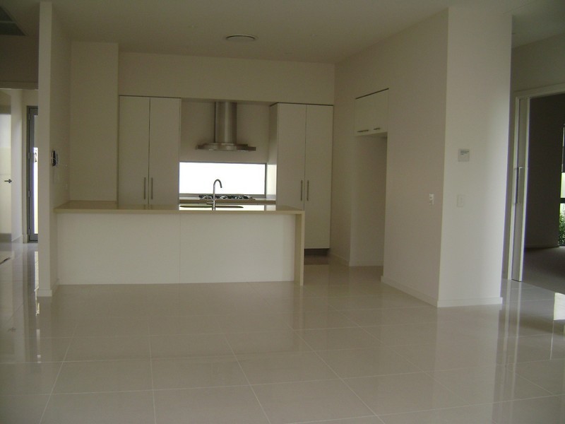 9130 Peter Senior Drive, Hope Island QLD 4212