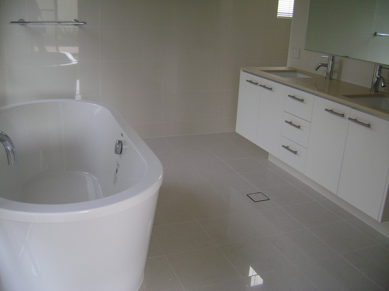 9130 Peter Senior Drive, Hope Island QLD 4212