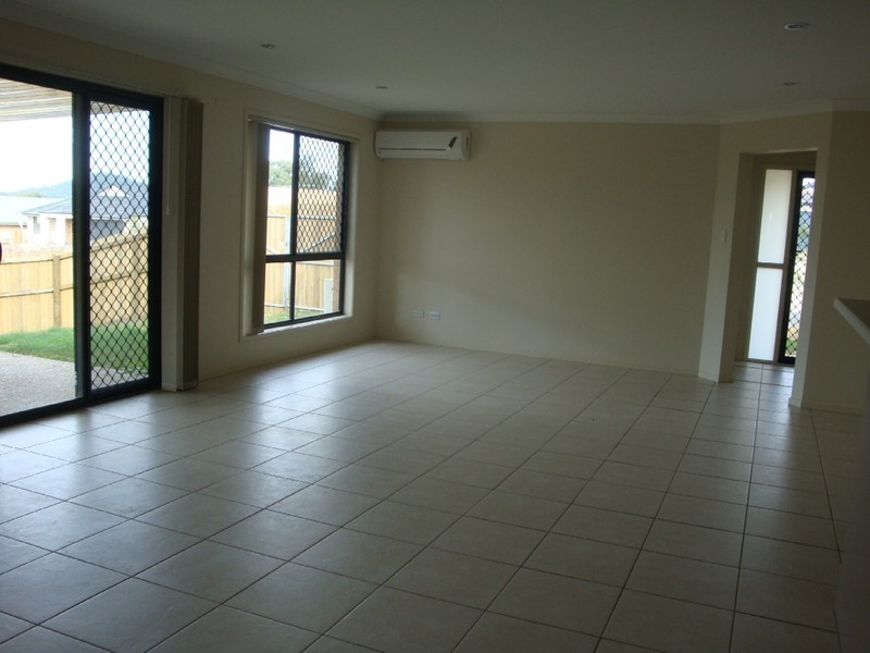 20 Vautin Way, Eagleby QLD 4207