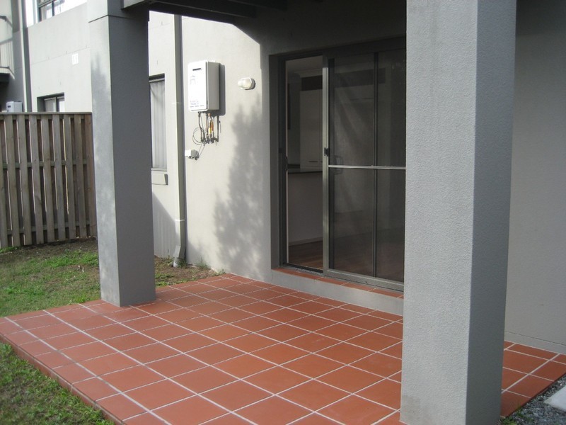 67/24 Jessica Drive, Upper Coomera QLD 4209