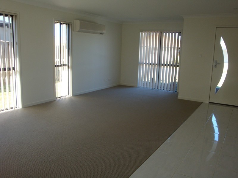 16 Ansett Way, Upper Coomera QLD 4209