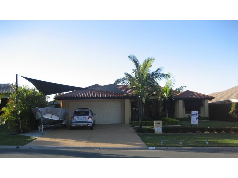 11 Broxbourne, Oxenford QLD 4210