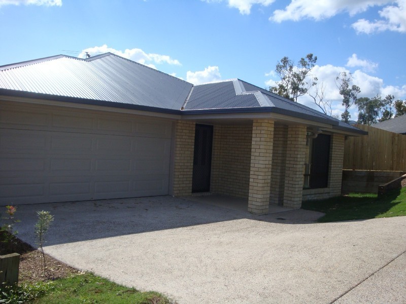 37 Carnarvon Crescent, Waterford QLD 4133
