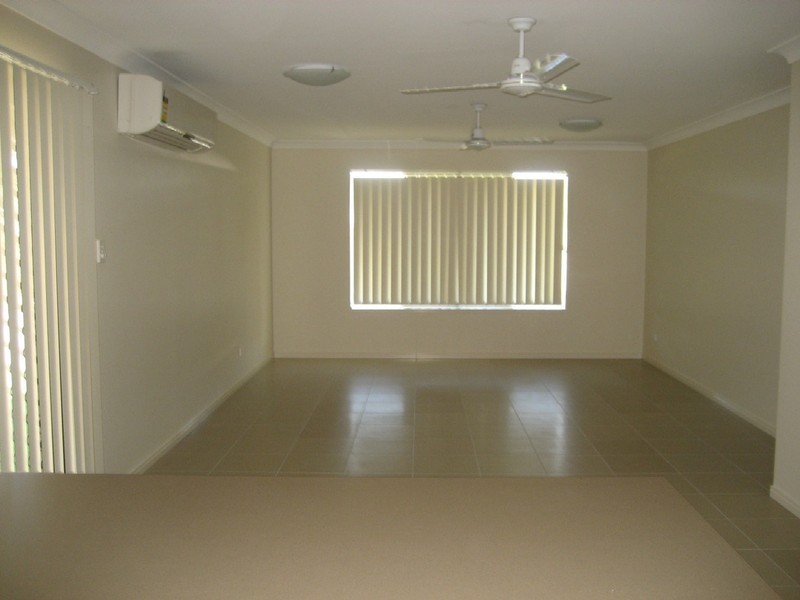 37 Carnarvon Crescent, Waterford QLD 4133