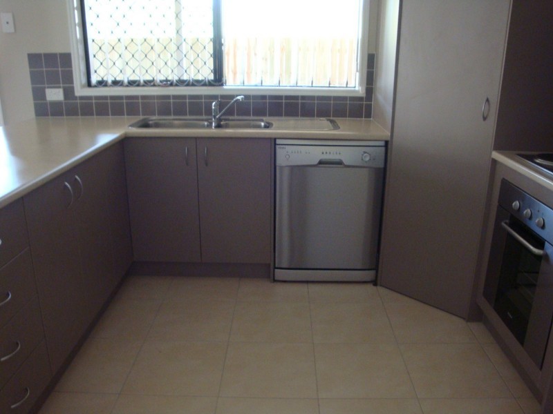 35 Jasmina Parade, Waterford QLD 4133