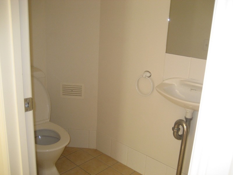 241/64 Gilston Road, Nerang QLD 4211