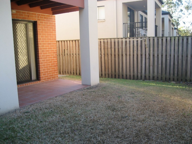 241/64 Gilston Road, Nerang QLD 4211