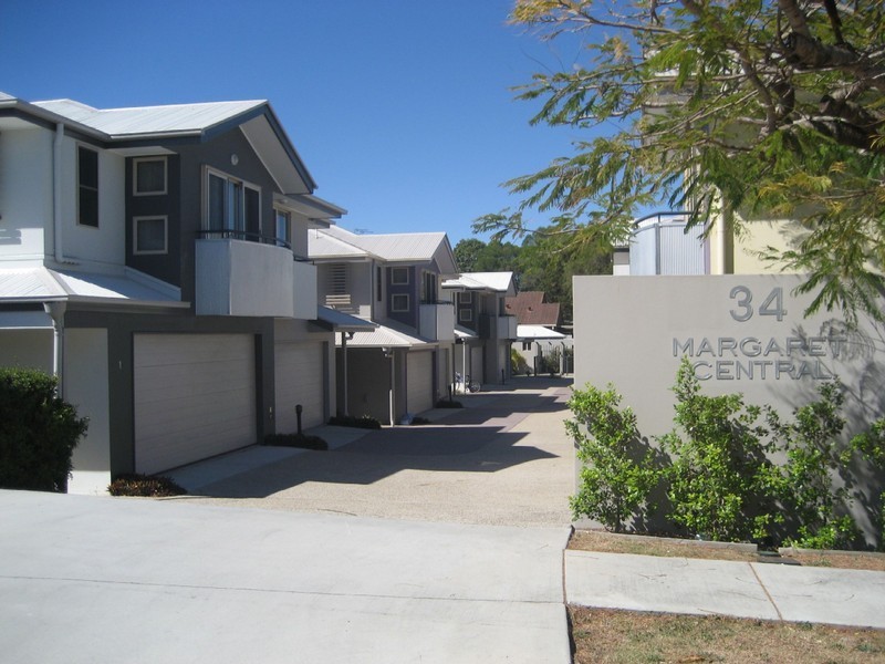 10/32-34 Margaret Street, Southport QLD 4215