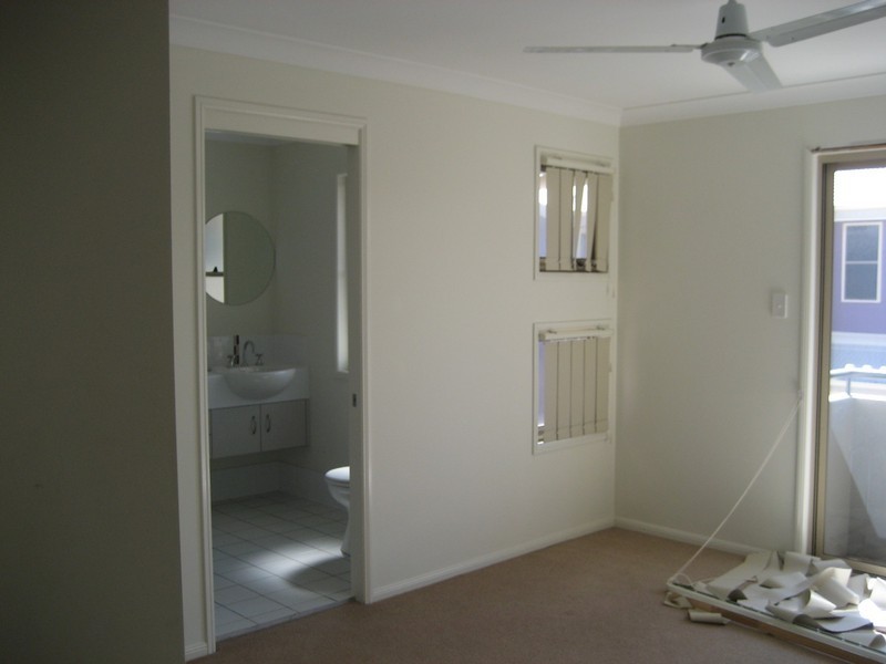 10/32-34 Margaret Street, Southport QLD 4215