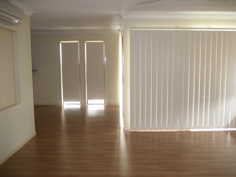 4/35 Harley Street, Labrador QLD 4215