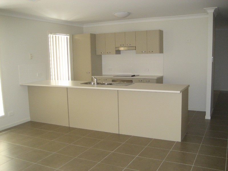 24 Bellagio Crescent, Coomera QLD 4209
